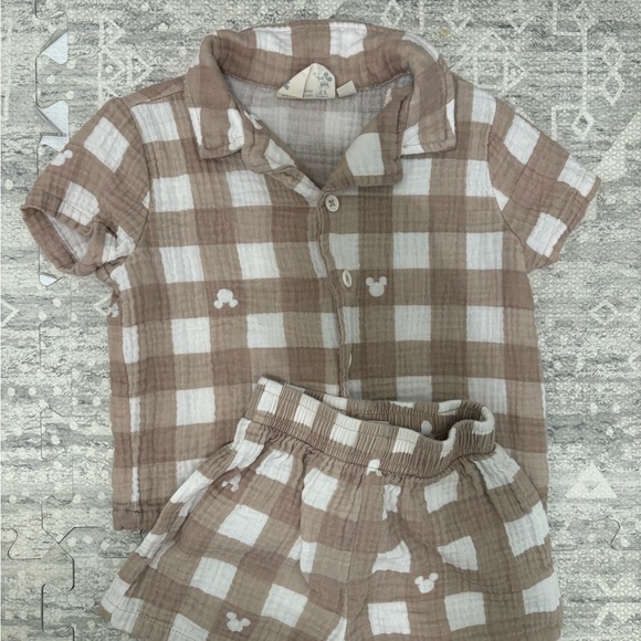 Disney toddler neutral set - Picture 1 of 6